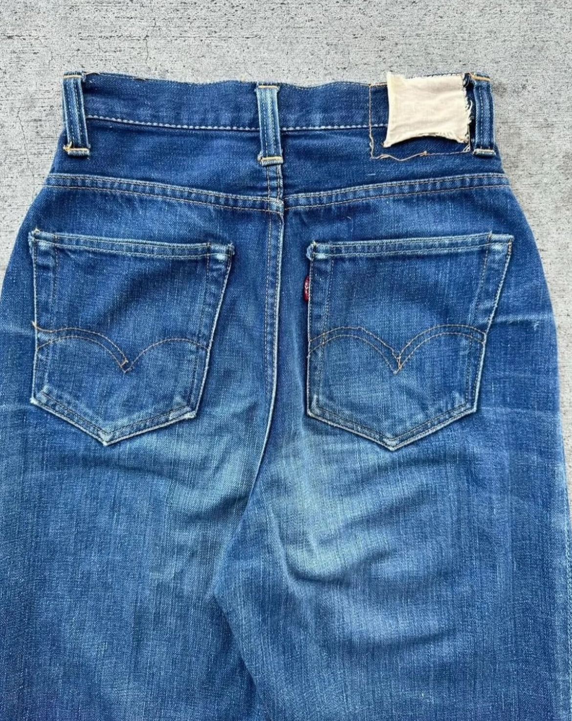 1947 Levi's 701 XX Big E V Stitch Redline Denim Jeans 26 x 29 40’s Vintage