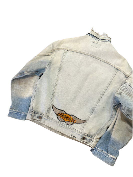 70’s Levi’s type 3 heavily faded & thrashed denim trucker jacket