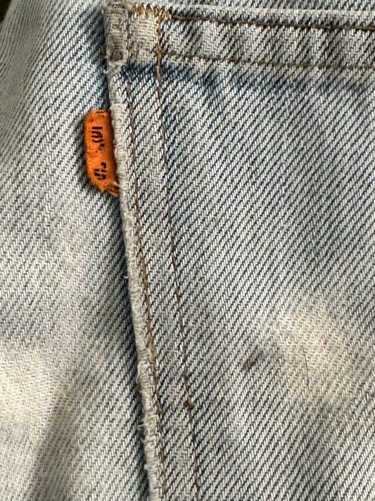 517 Levi’s 1972 orange tab light wash distressed bootcut jeans (30)
