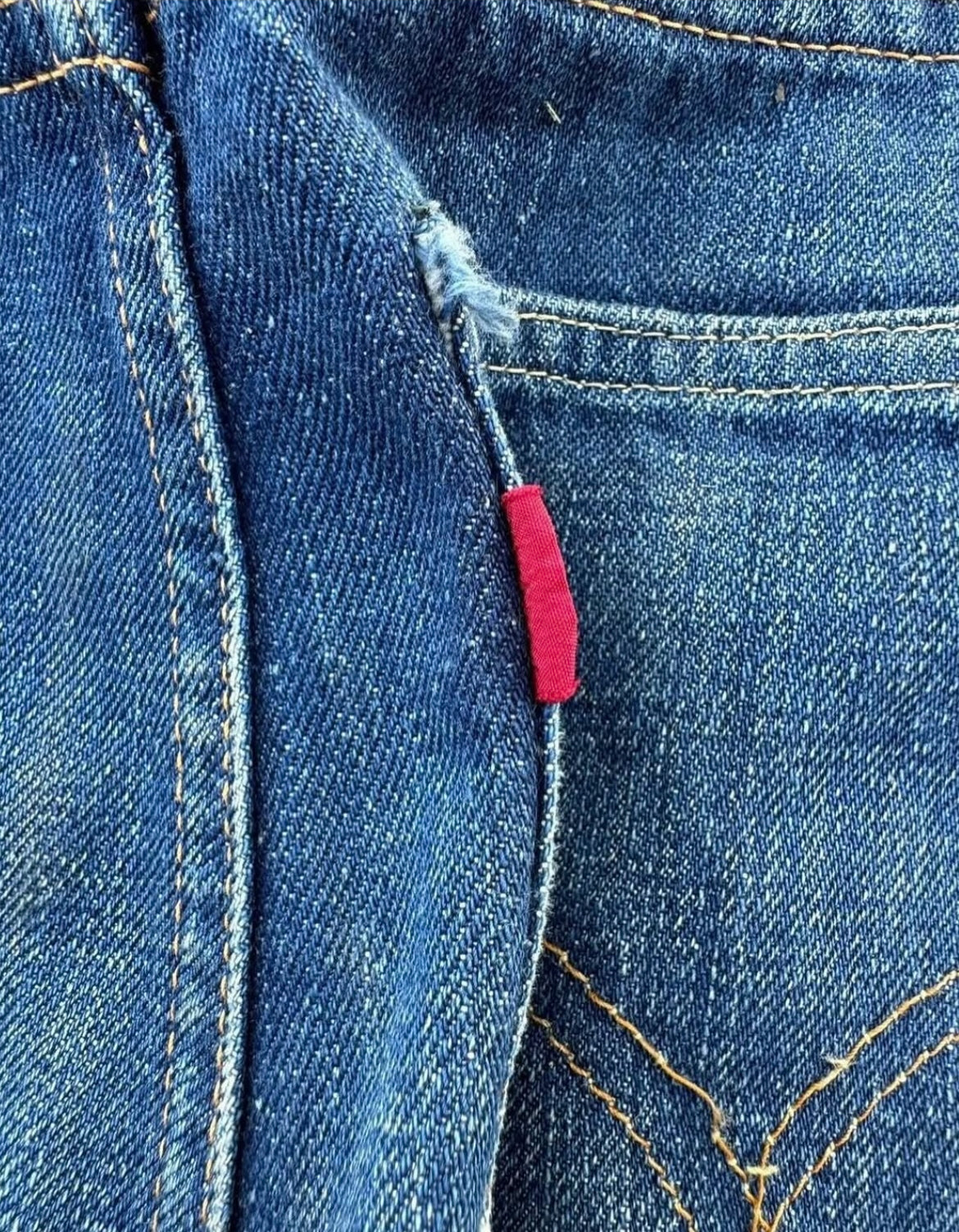 1947 Levi's 701 XX Big E V Stitch Redline Denim Jeans 26 x 29 40’s Vintage