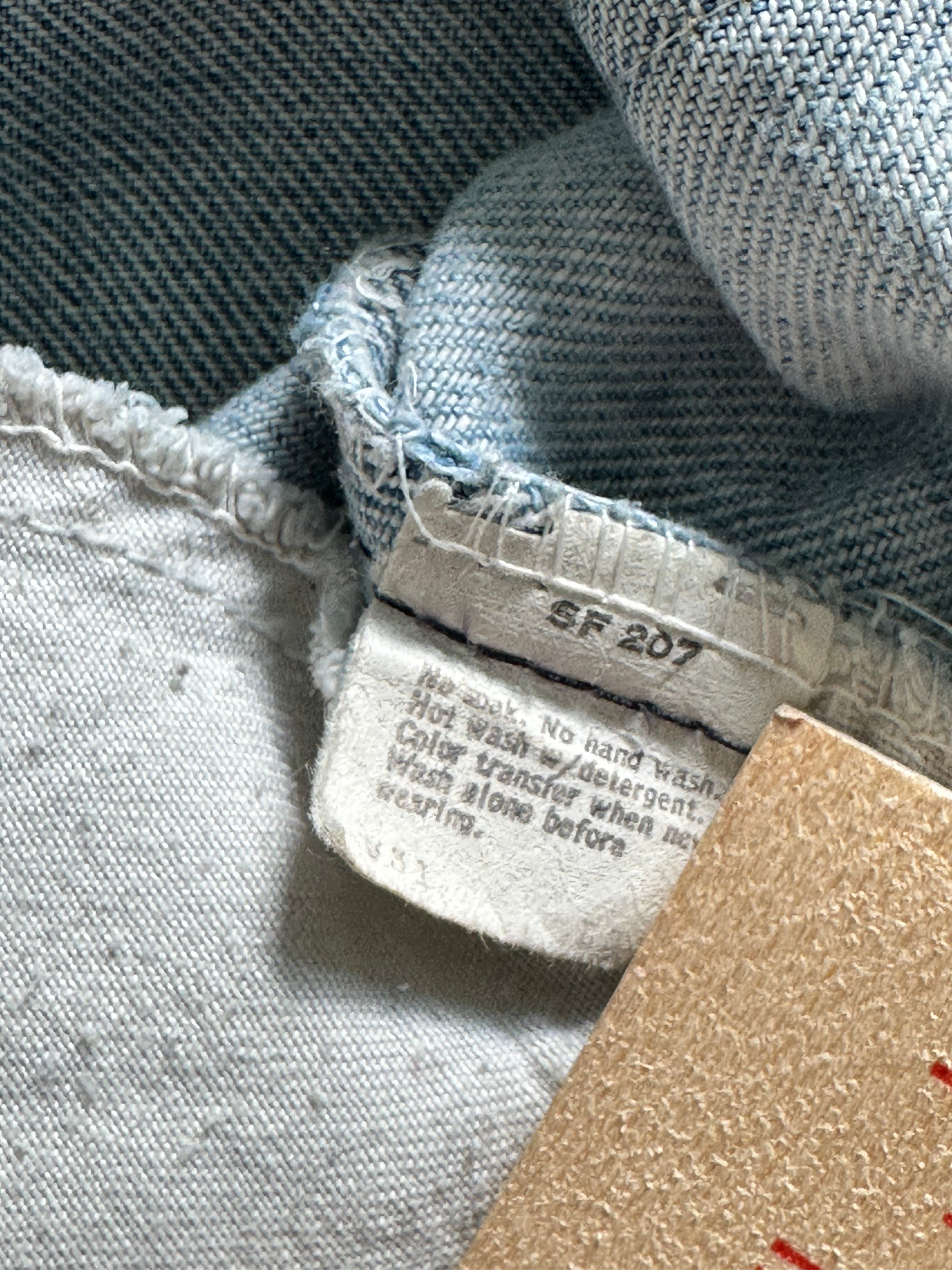 517 Levi’s 1972 orange tab light wash distressed bootcut jeans (30)