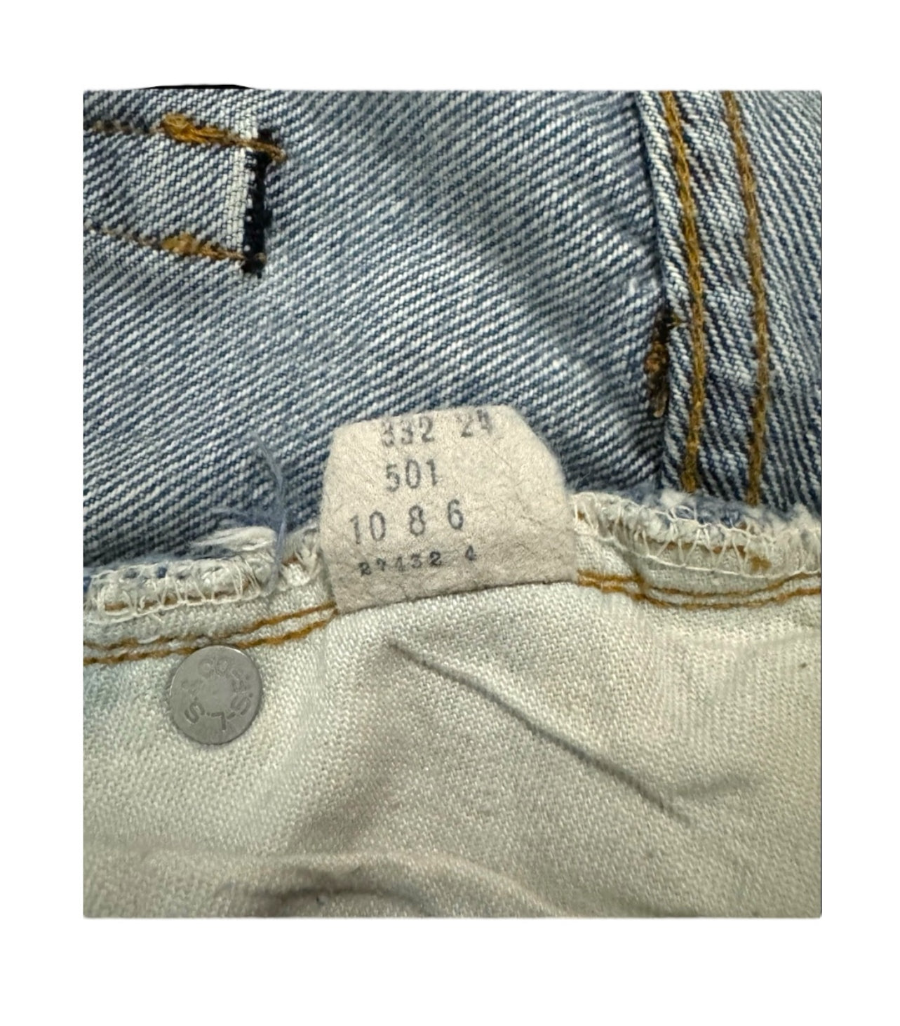 80's Levi's 501 Selvedge Redline denim jeans - 28"