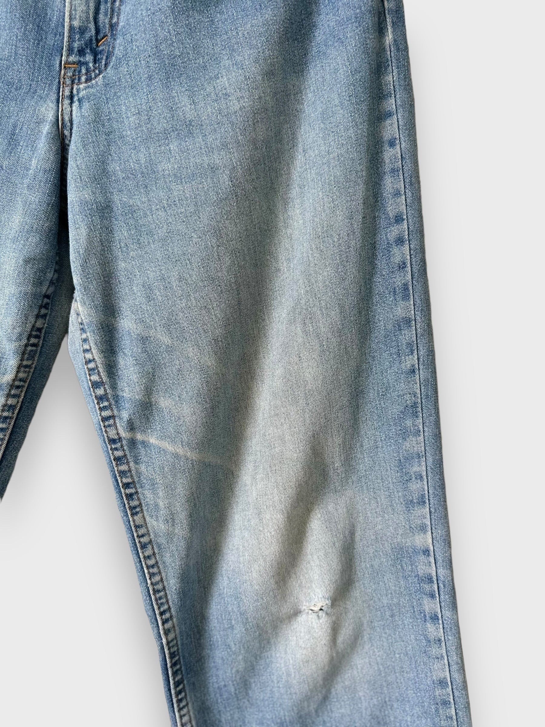 Vintage 90’s Levi’s Women’s Selvedge w/ Hidden Rivets high rise denim Jeans- Made in Japan